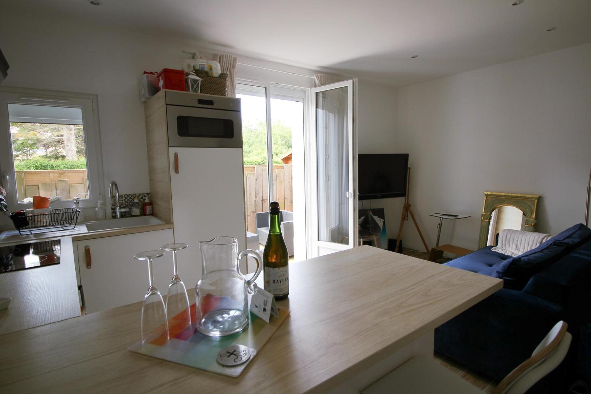Appartement Avec Terrasse Privee, Plage A Pied Saint-Aubin-Sur-Mer  Eksteriør bilde