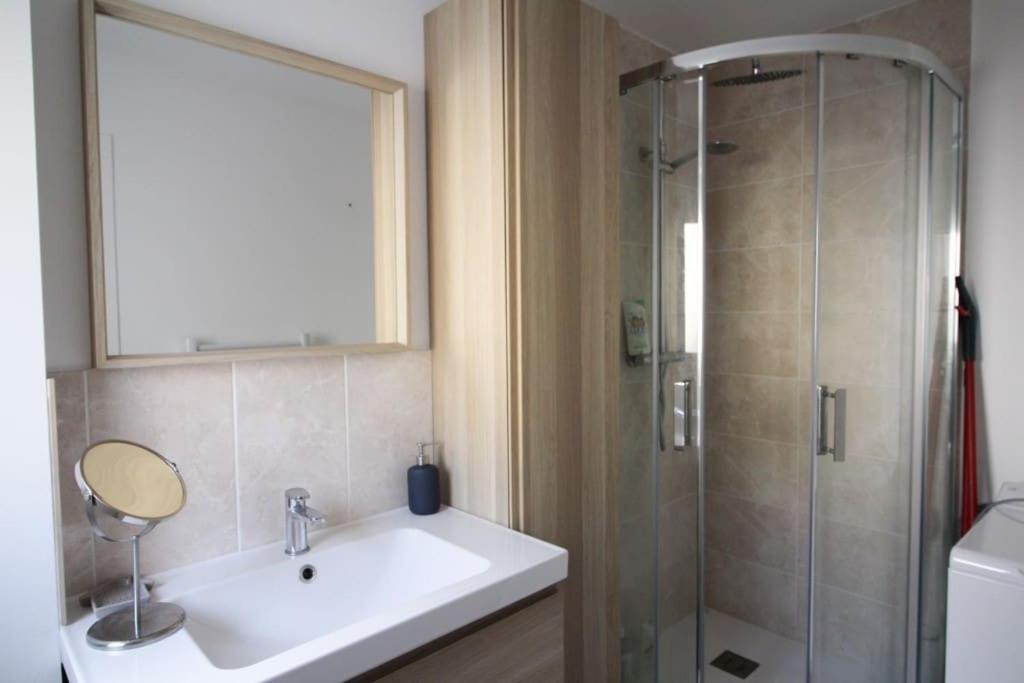 Appartement Avec Terrasse Privee, Plage A Pied Saint-Aubin-Sur-Mer  Eksteriør bilde